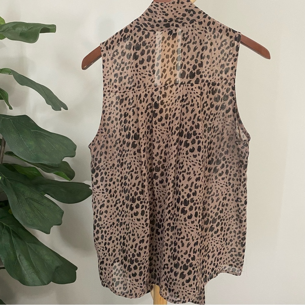 Forever 21 Women's Leopard Print Sleeveless Top - Brown - Picture 2 of 2